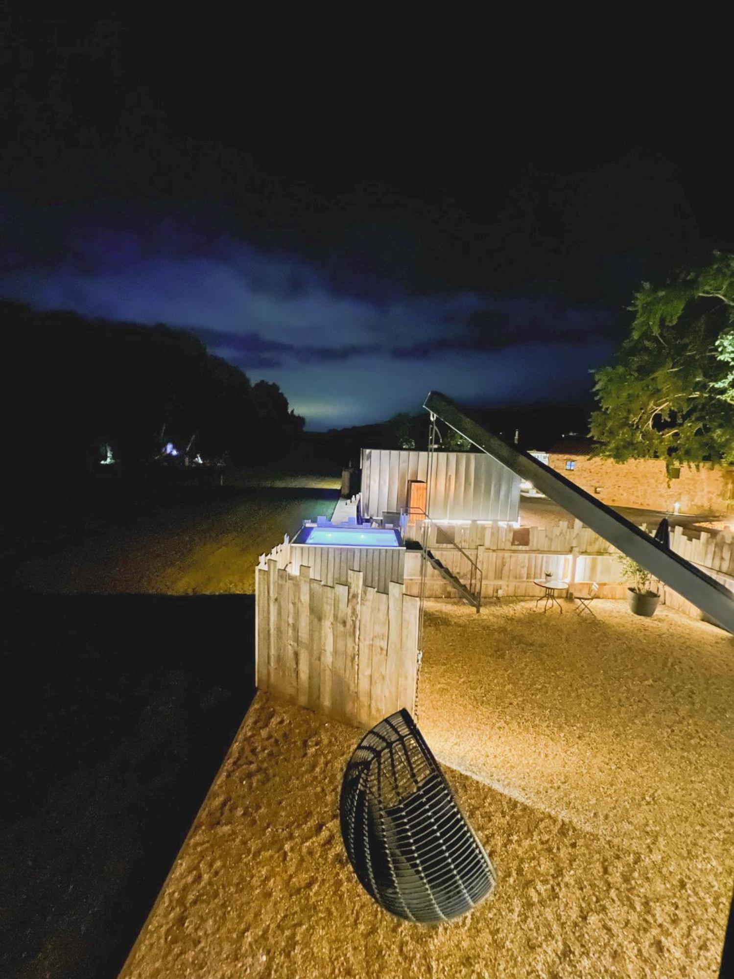 Vibe Luxury Cabins Arnuero Exterior photo